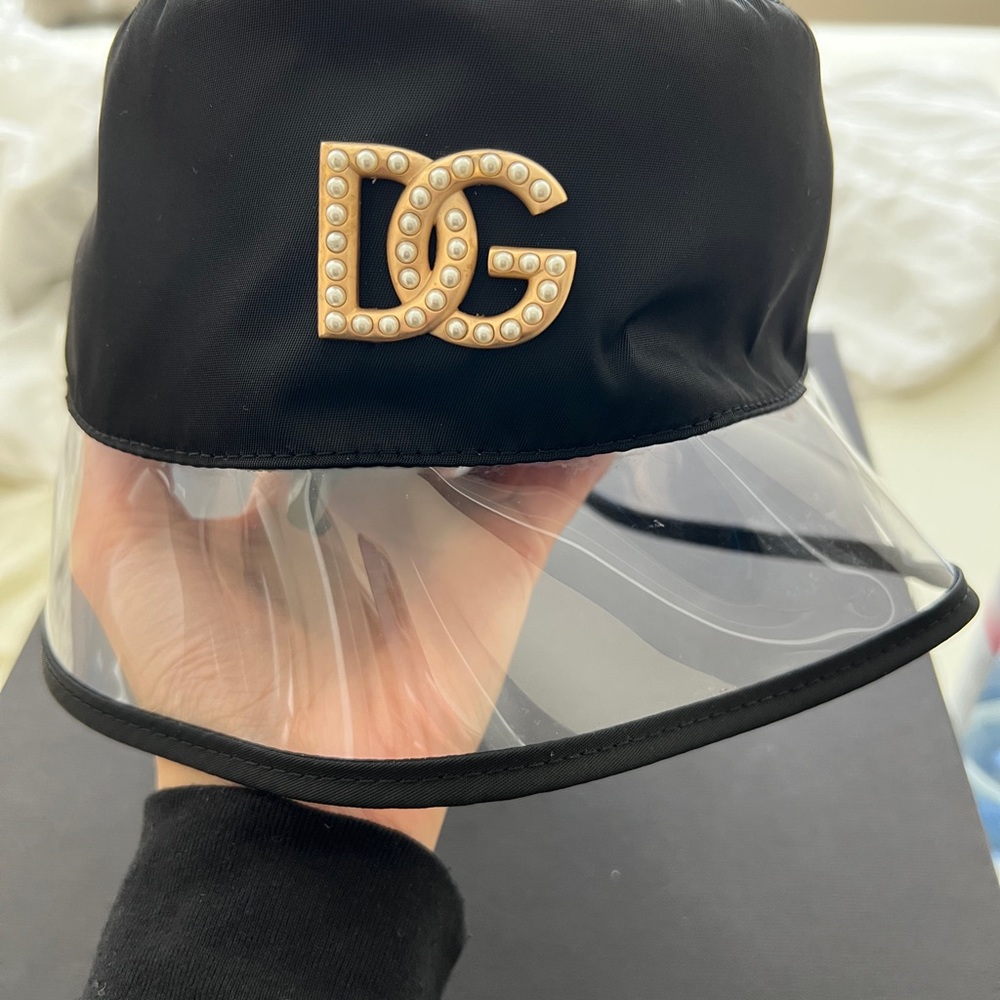 Dolce & Gabbana Transparent brim bucket hat black. Worn once like new.